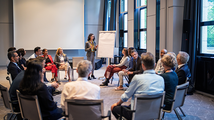 人力资源公司kdpay钱包国际认为中国制造业企业出海应从人才培养与人才开展双驱动模型管理国际化人才